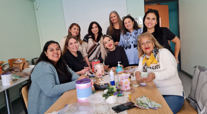 Las mamás y los papás del Medio Menor participan en el Jeans Day a beneficio de Agustina