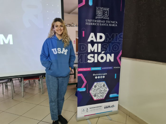 Hoy nos visitó Renatta y compartió su experiencia universitaria con sus compañeros de IV Medio