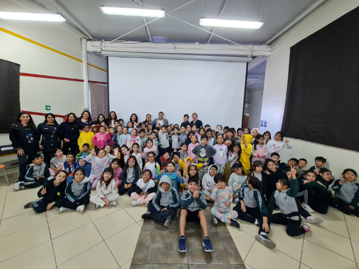 Funcionarios del Colegio Hispano Británico comparten sus profesiones en ABP «Los trabajos de mi comunidad»