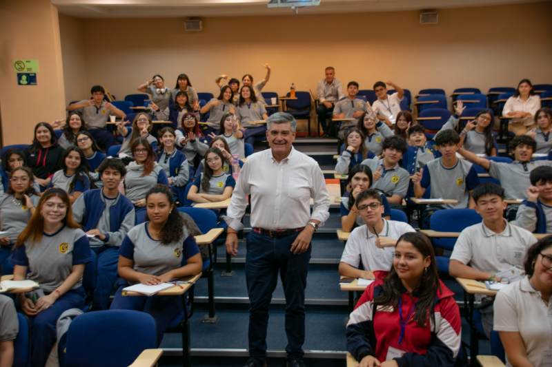 Centro de Estudiantes 2024 del Colegio Hispano Británico participan en Taller de Liderazgo organizado por el Colegio Bajo Molle