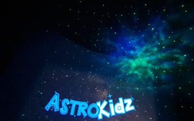 Estudiantes de Educación Básica del Colegio Hispano Británico exploran el espacio en el Planetario Móvil Astrokidz