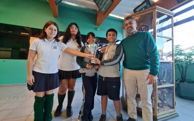 Equipo de Natación CHB visita al Director