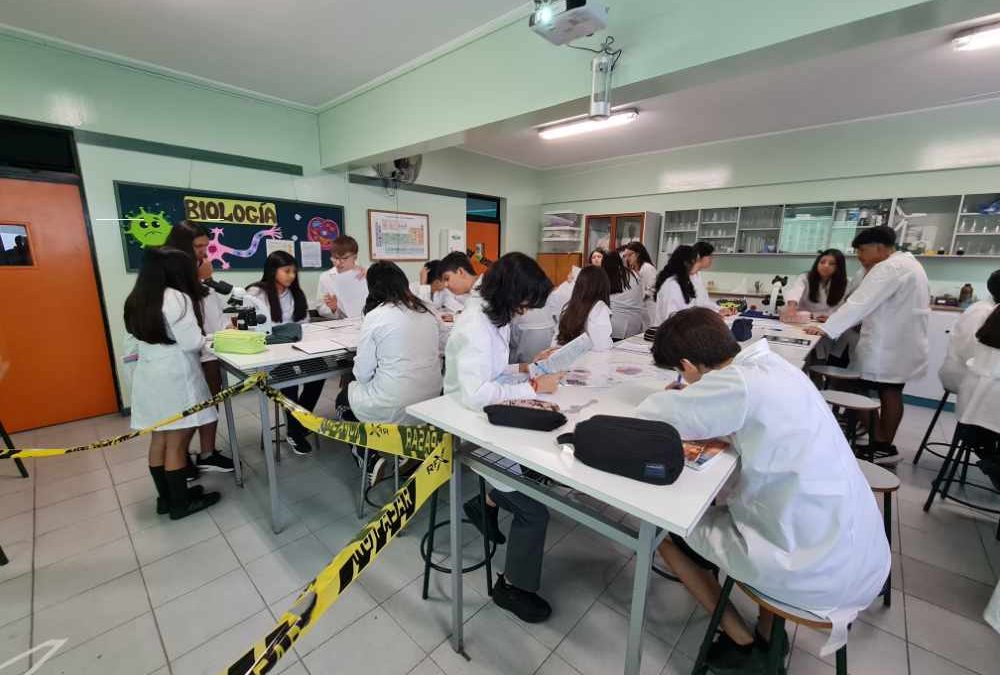 I Medio vivió experiencia tipo “Escape Room” en laboratorio de Biología