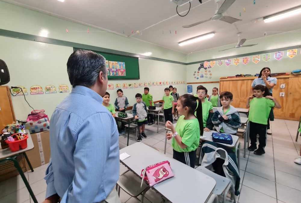Un sencillo saludo que da inicio a grandes jornadas
