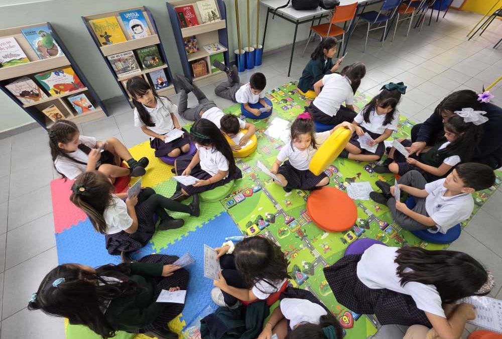 Primeros Básicos descubren el mundo de la lectura en los nuevos espacios de Biblioteca