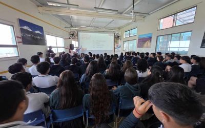 Egresados del Colegio Hispano Británico inspiran a los IV Medios en su preparación para la PAES